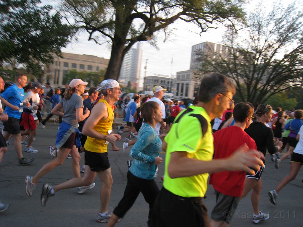 Fort4Fitness 2011 017.JPG - The 2011 Fort Wayne Indiana "Fort 4 Fitness" Half Marathon. September 24, 2011. My first time here, the fourth running of the race.